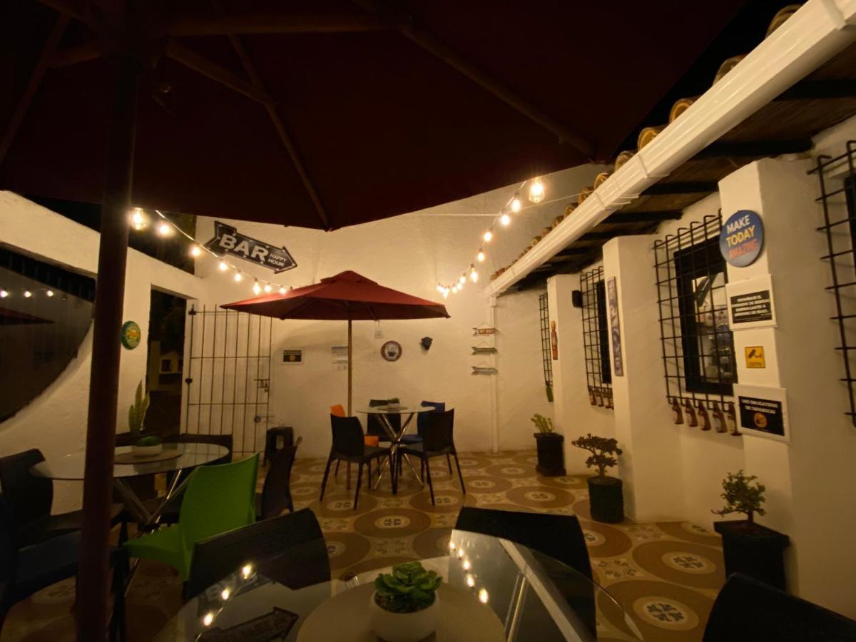 Club Aviva Guatavita - Hostel - Restaurante, Disco & Bar Εξωτερικό φωτογραφία