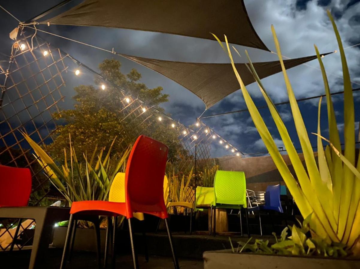 Club Aviva Guatavita - Hostel - Restaurante, Disco & Bar Εξωτερικό φωτογραφία